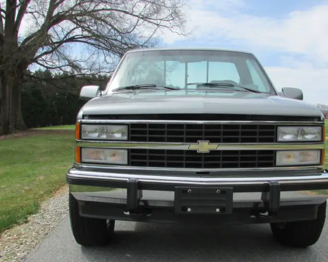 1993 chevrolet silverado 1500 silver pickup truck 100% completely restored!