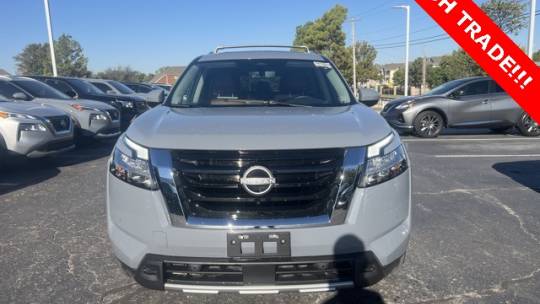 2023 nissan pathfinder platinum