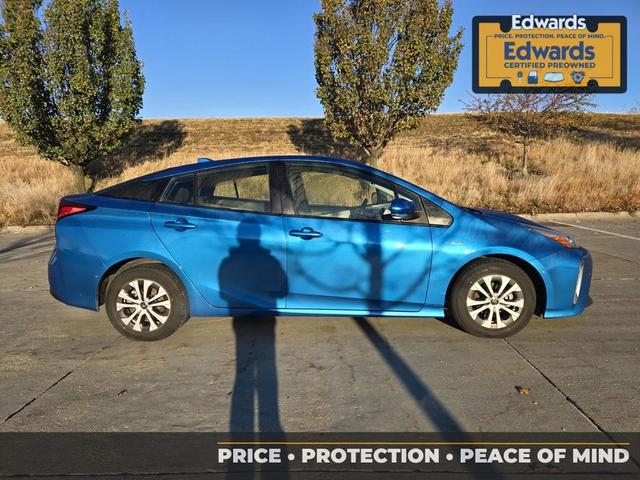 2022 toyota prius four