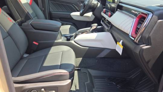 2024 GMC Canyon
