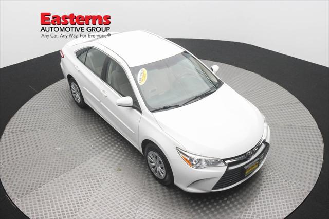 2017 toyota camry le