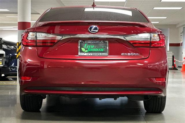 2016 lexus es 300h base