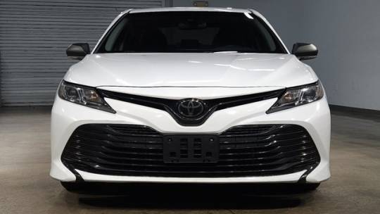2018 toyota camry l