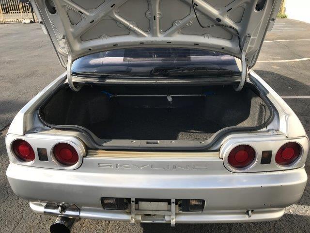 1993 nissan skyline, silver with 59,500 miles available now!