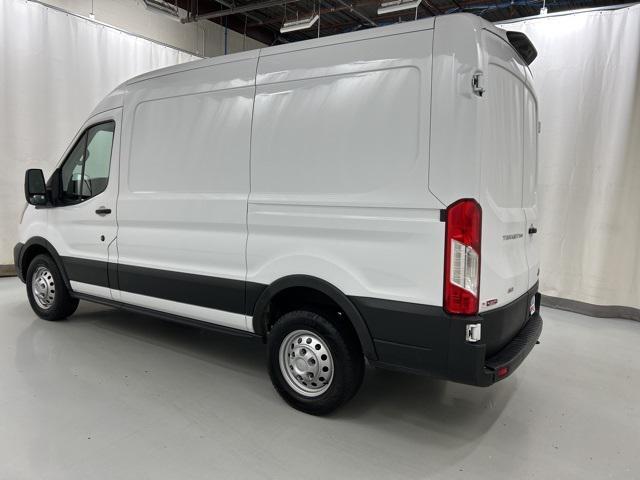 2023 ford transit-150 base