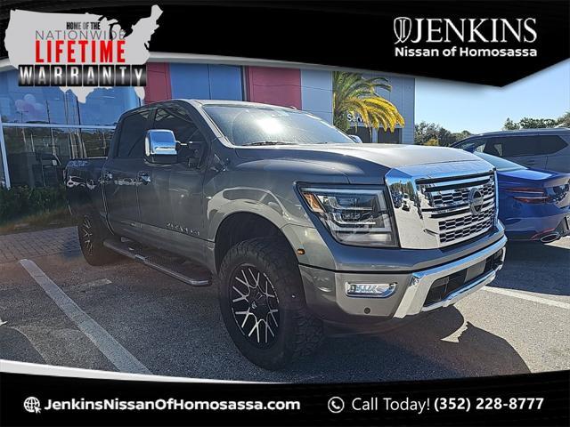 2020 nissan titan sl