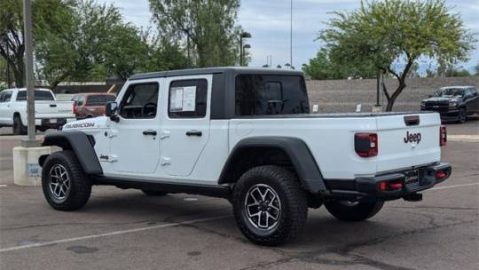 2024 Jeep Gladiator