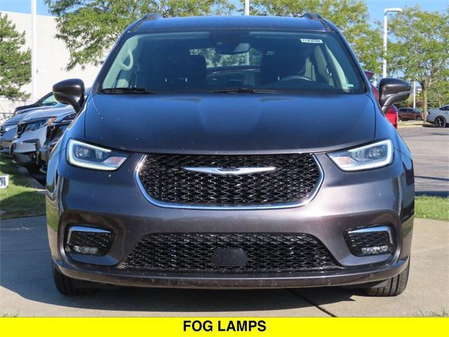 2022 chrysler pacifica touring l