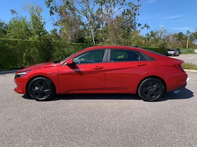 2022 hyundai elantra sel