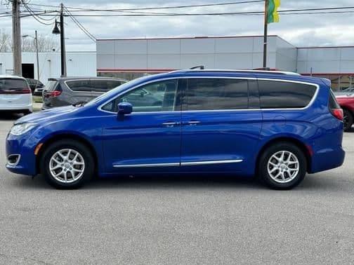 2020 chrysler pacifica touring-l in south bend, indiana