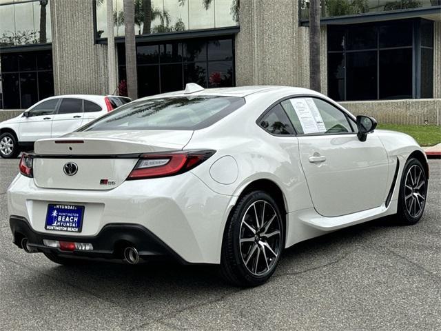 2024 toyota gr86 base