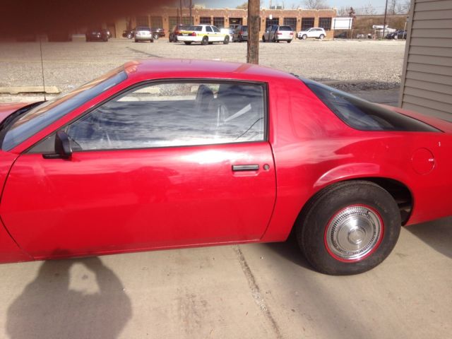 1983 camaro - clean title, great 30+ mpg, i4 performance with 4 spd on the floor
