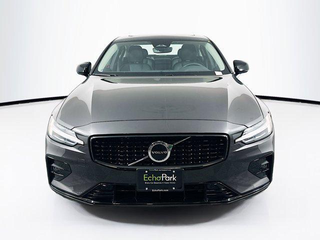 2024 volvo s60 b5 core dark theme