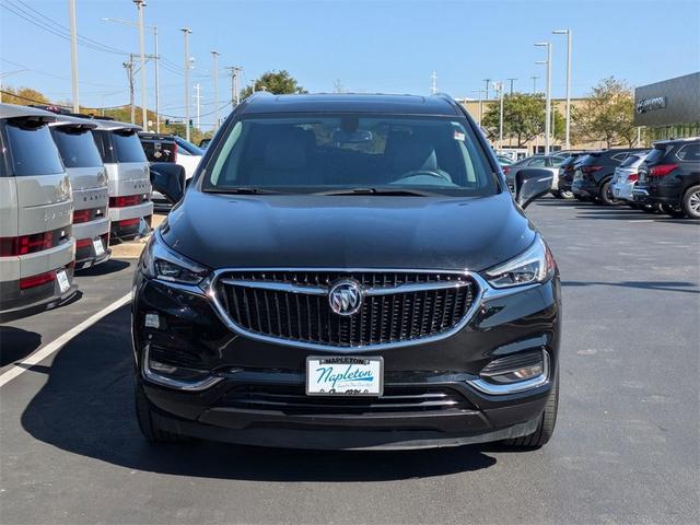 2021 buick enclave essence