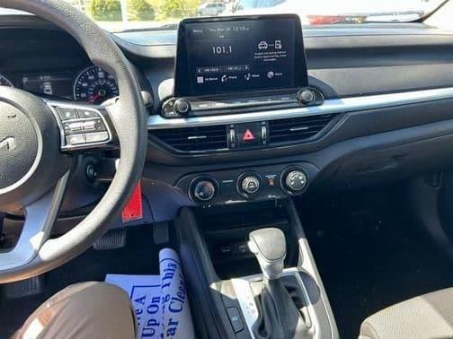 2023 kia forte lxs in dickel, tennessee
