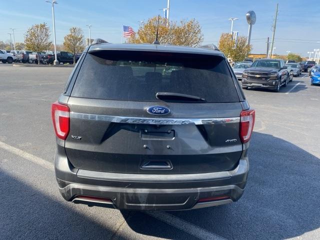 2019 ford explorer xlt