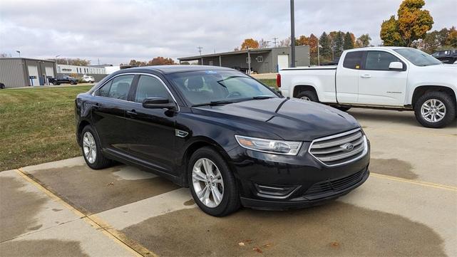 2019 ford taurus sel