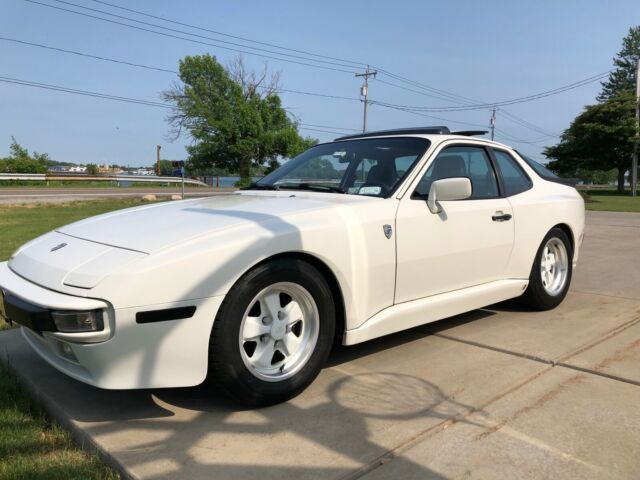 rare - 1985 1/2 - special half-year car! priced to sell fast