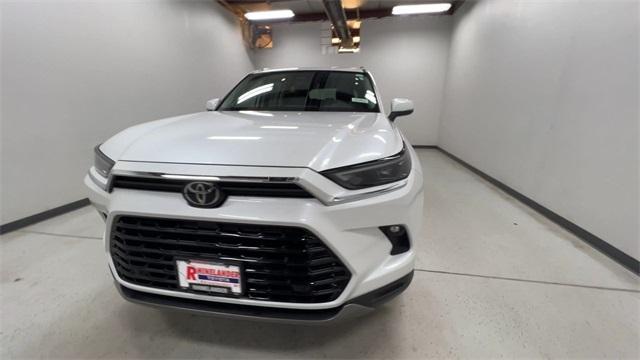 2024 toyota grand highlander limited