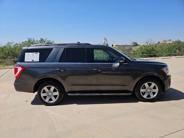 2021 ford expedition xlt