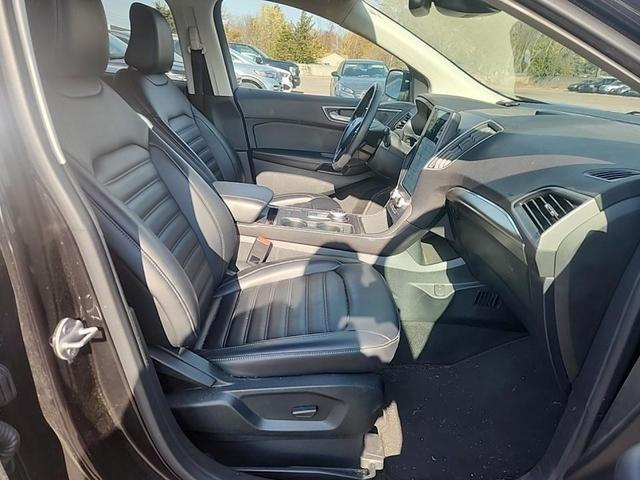 2022 ford edge sel