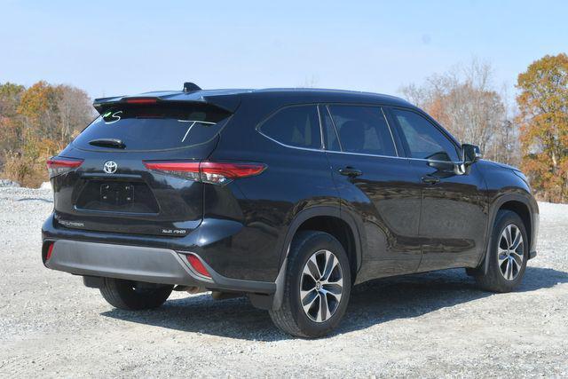 2021 toyota highlander xle