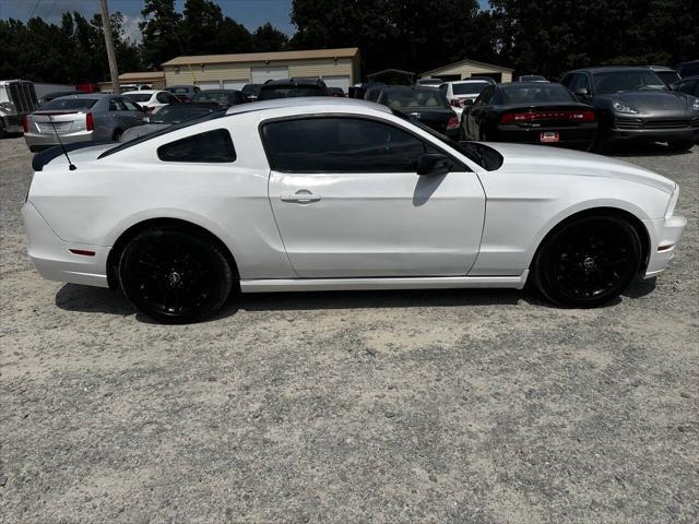 2014 ford mustang v6