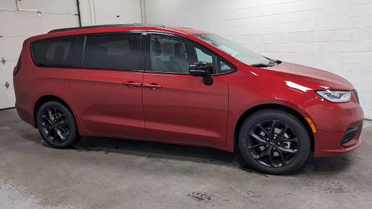 2024 Chrysler Pacifica