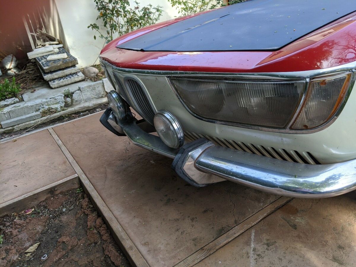 no reserve *** 1967 bmw 2000cs coupe red rwd manual red vinyl **** no reserve