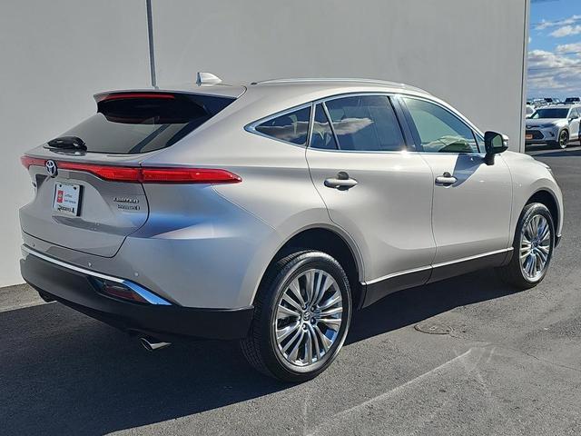 2022 toyota venza limited