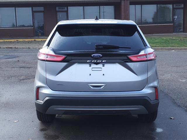 2022 ford edge sel