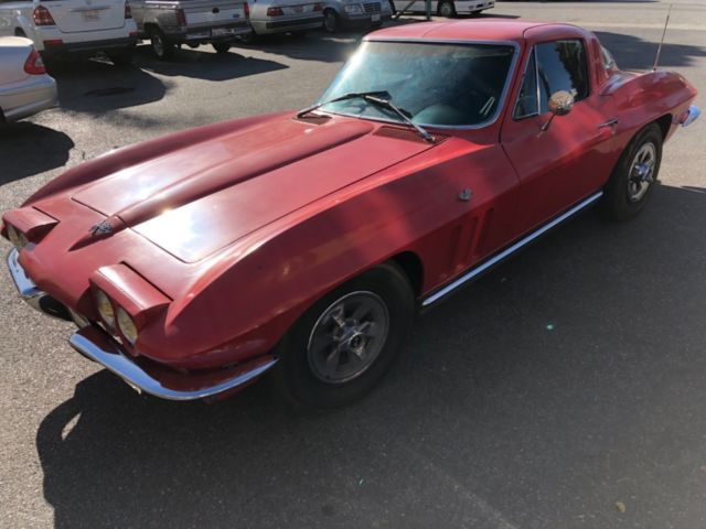 1965 corvette coupeâ€”never damagedâ€”original paintâ€”autoâ€”-airâ€”-windows