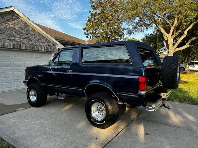 1989 ford bronco xlt 4 x 4