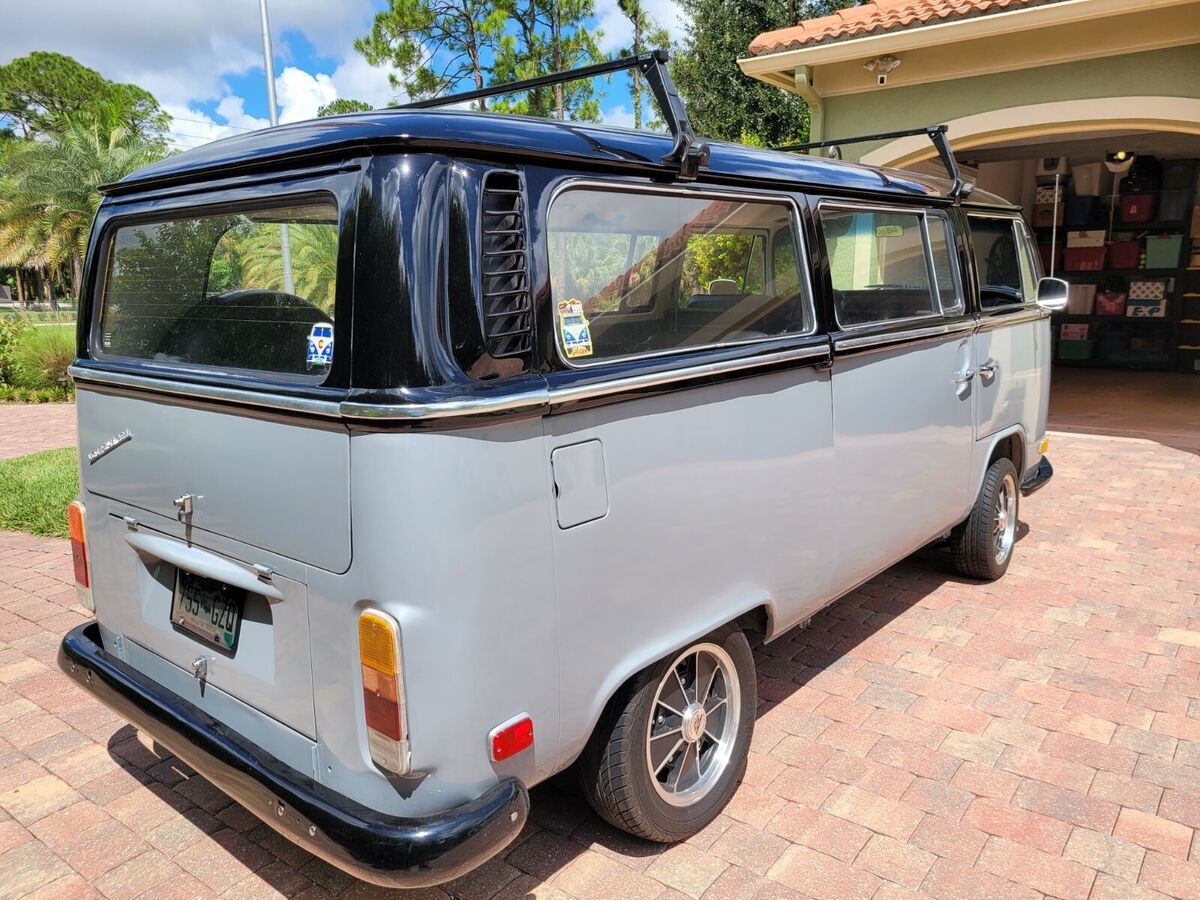 1972 volkswagen bayside