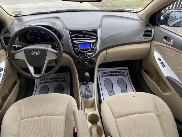 2013 hyundai accent gls