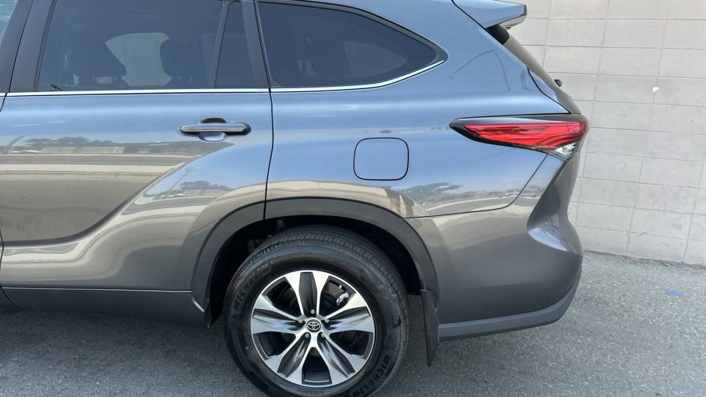 2023 toyota highlander xle