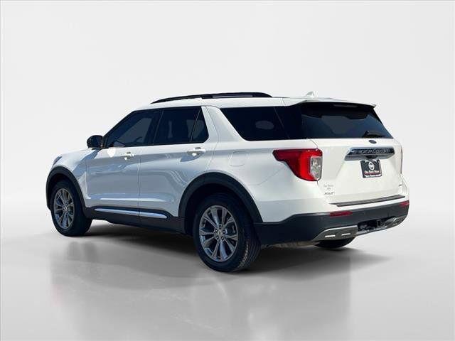 2022 ford explorer xlt