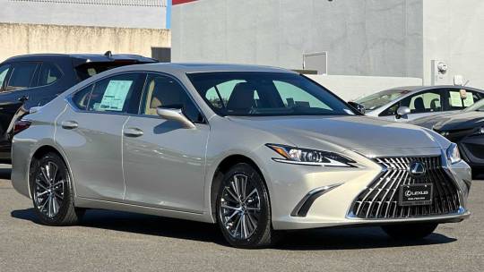 2025 Lexus ES