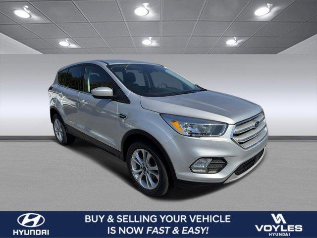 2019 ford escape se