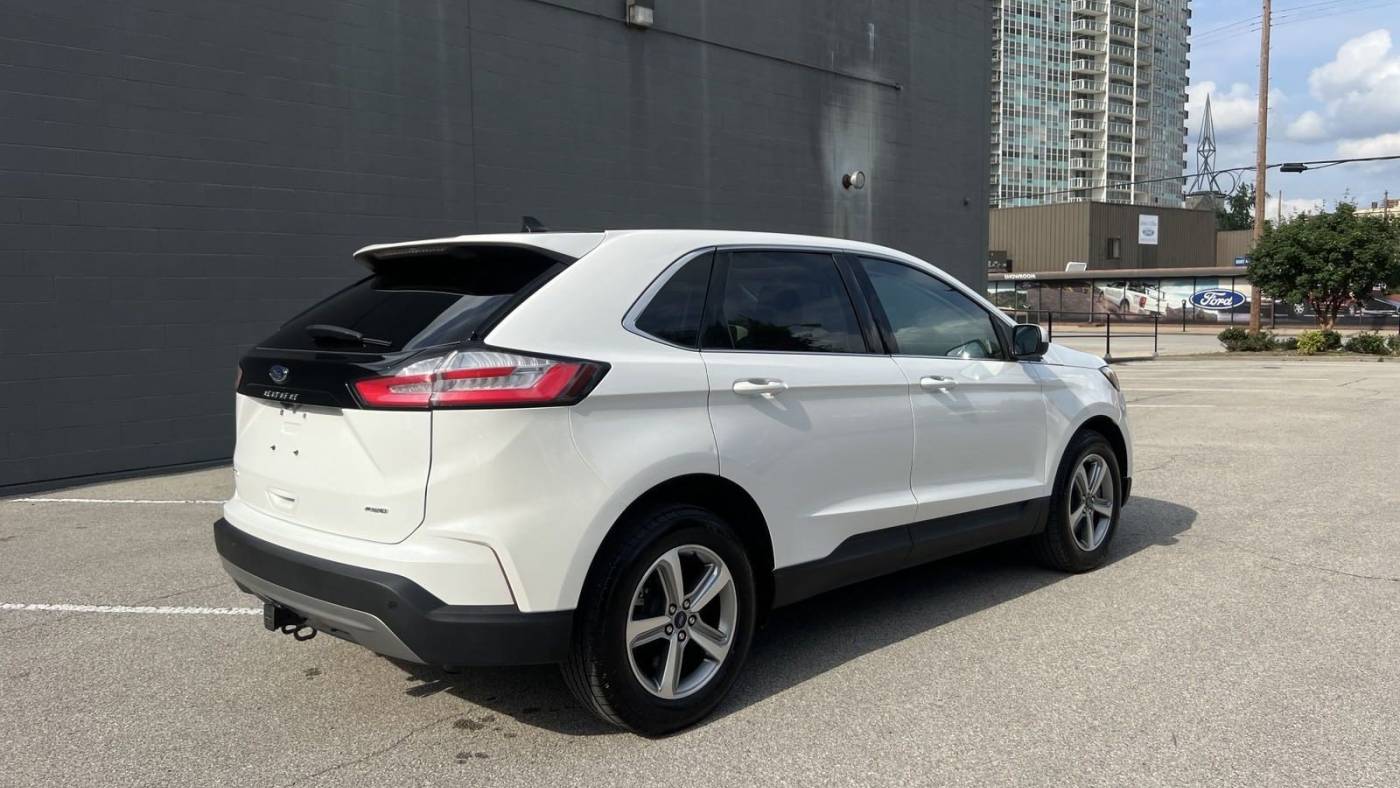 2022 ford edge sel