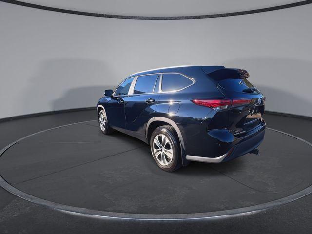 2023 toyota highlander hybrid xle