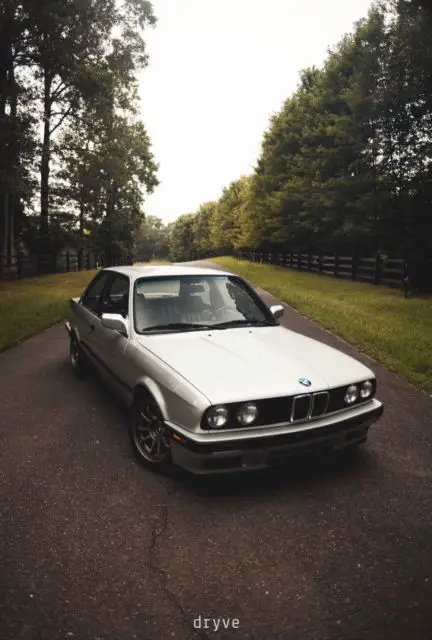 1990 bmw 325i *mint*