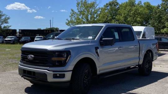 new 2024 ford f-150 xlt supercrew 5.5' box 4wd