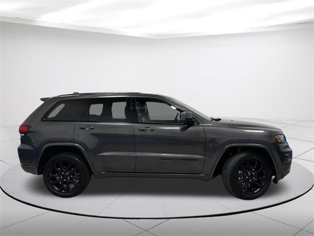 2021 jeep grand cherokee laredo