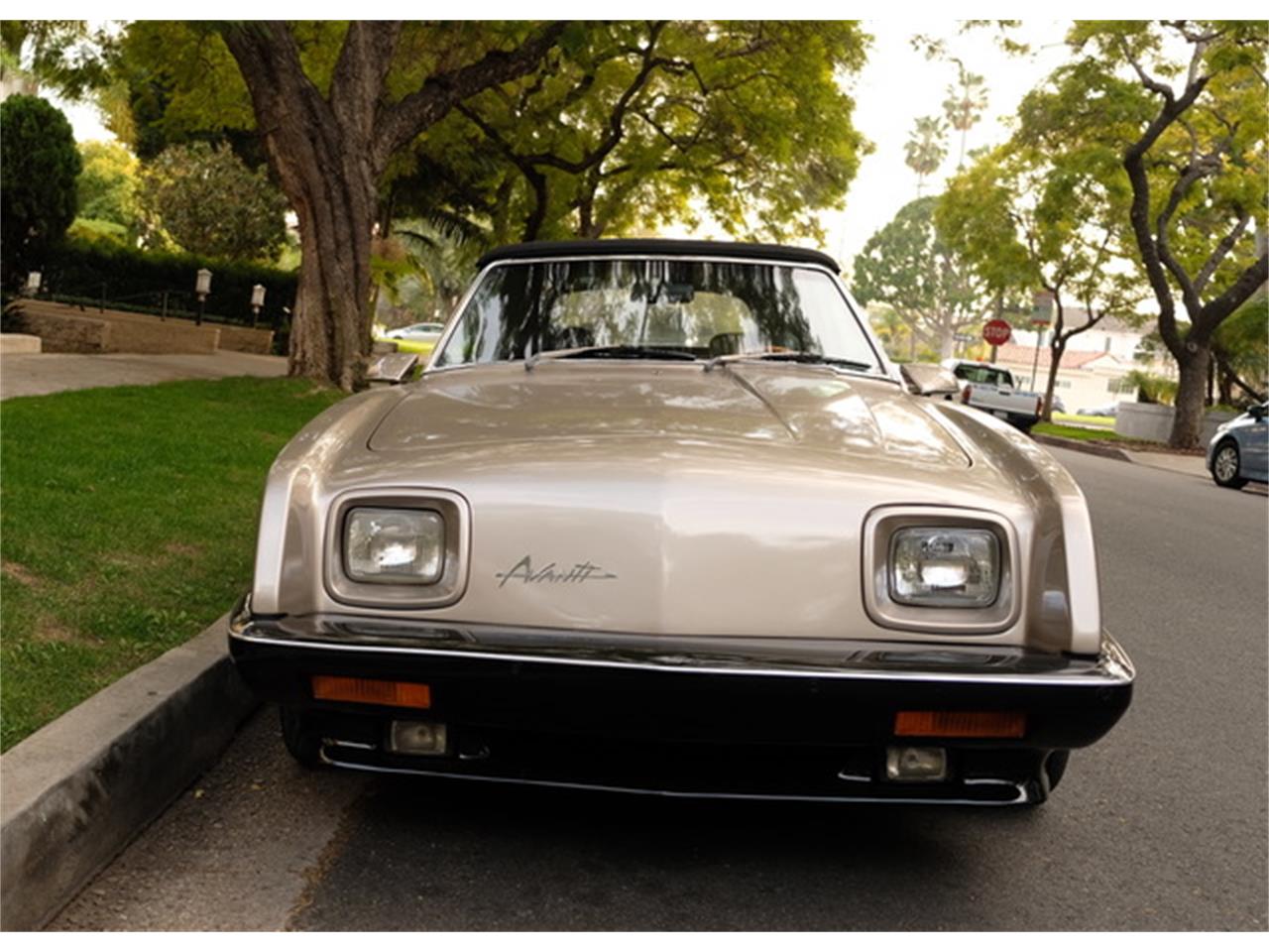 1989 studebaker avanti r2