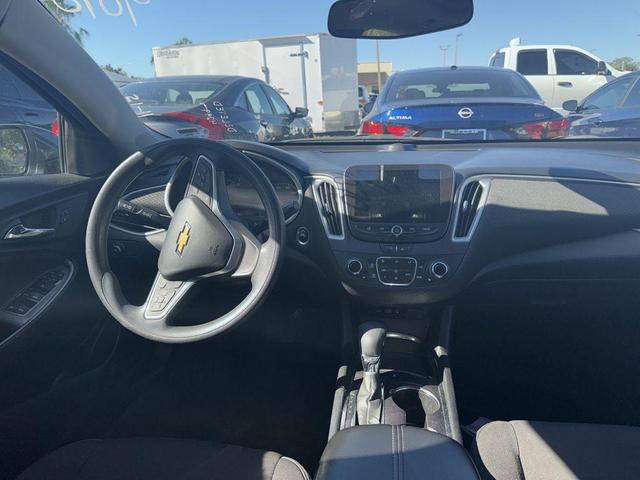 2022 chevrolet malibu lt
