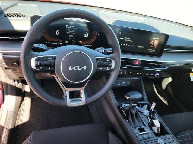 2025 kia k5 lxs