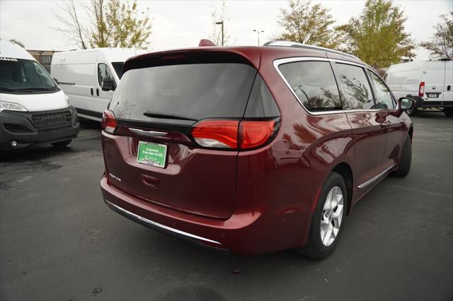 2017 chrysler pacifica touring-l