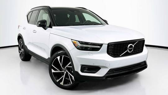 2022 Volvo XC40