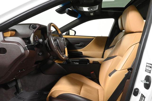 2019 lexus es 300h luxury